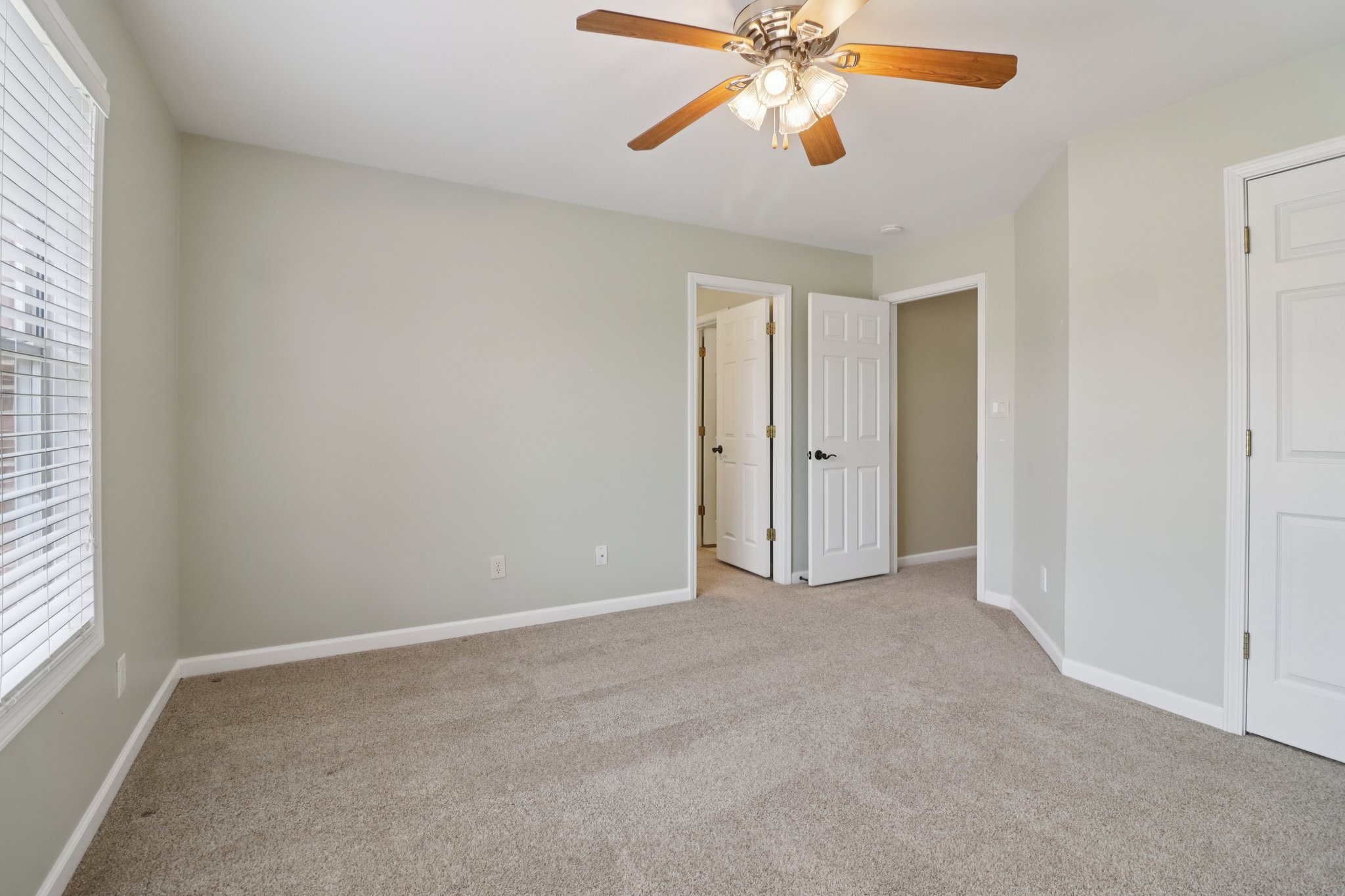 Mount Water Trl-S1812-049.jpg