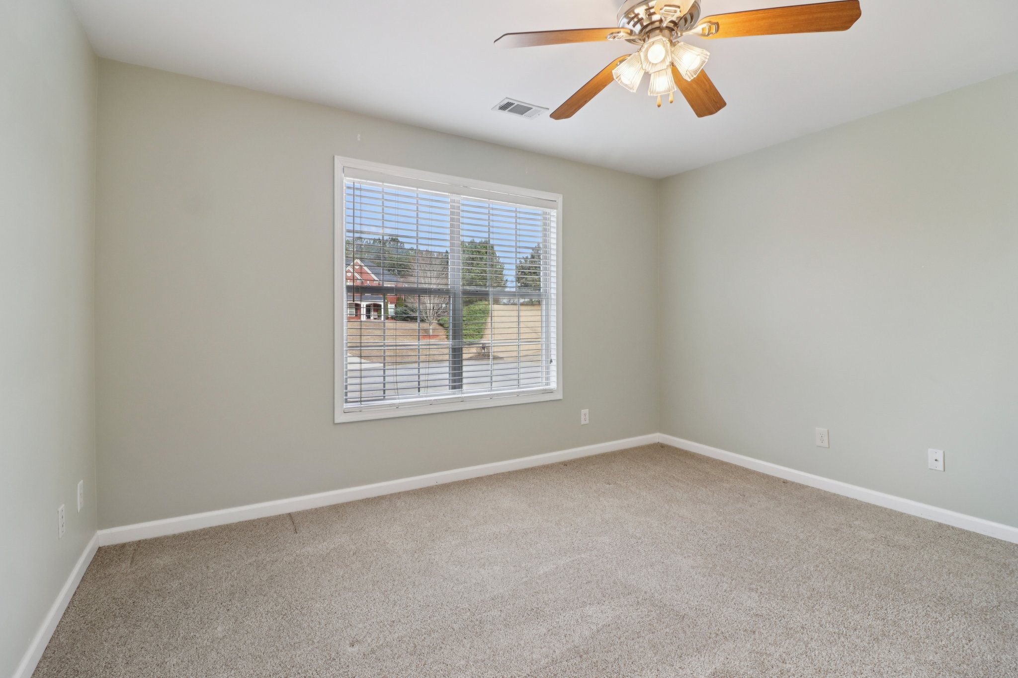 Mount Water Trl-S1812-050.jpg