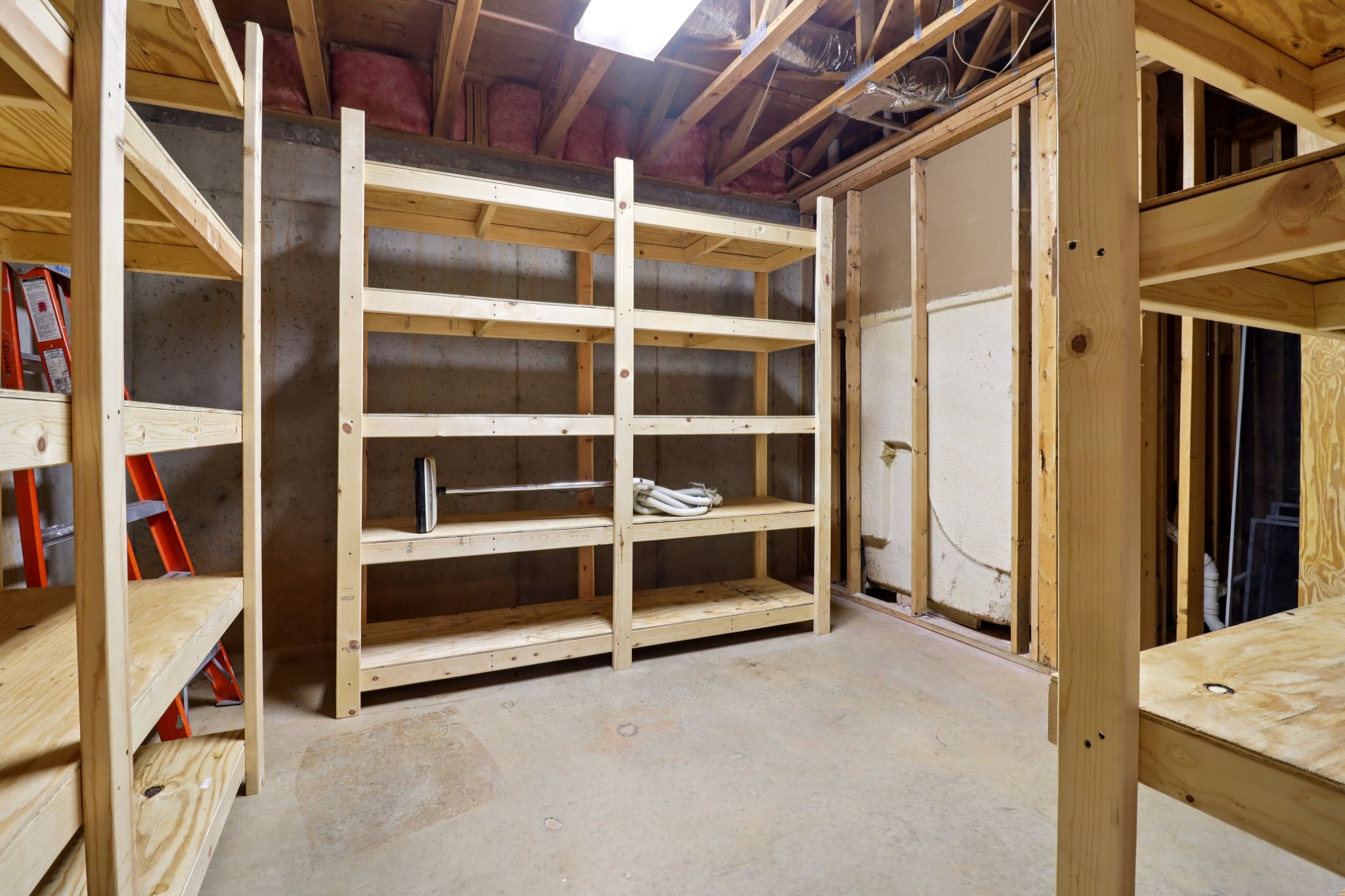 Mount Water Trl-S1812-073.jpg