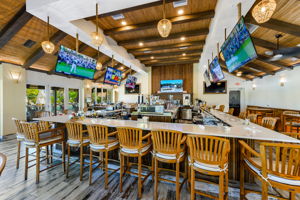 Strand Bar