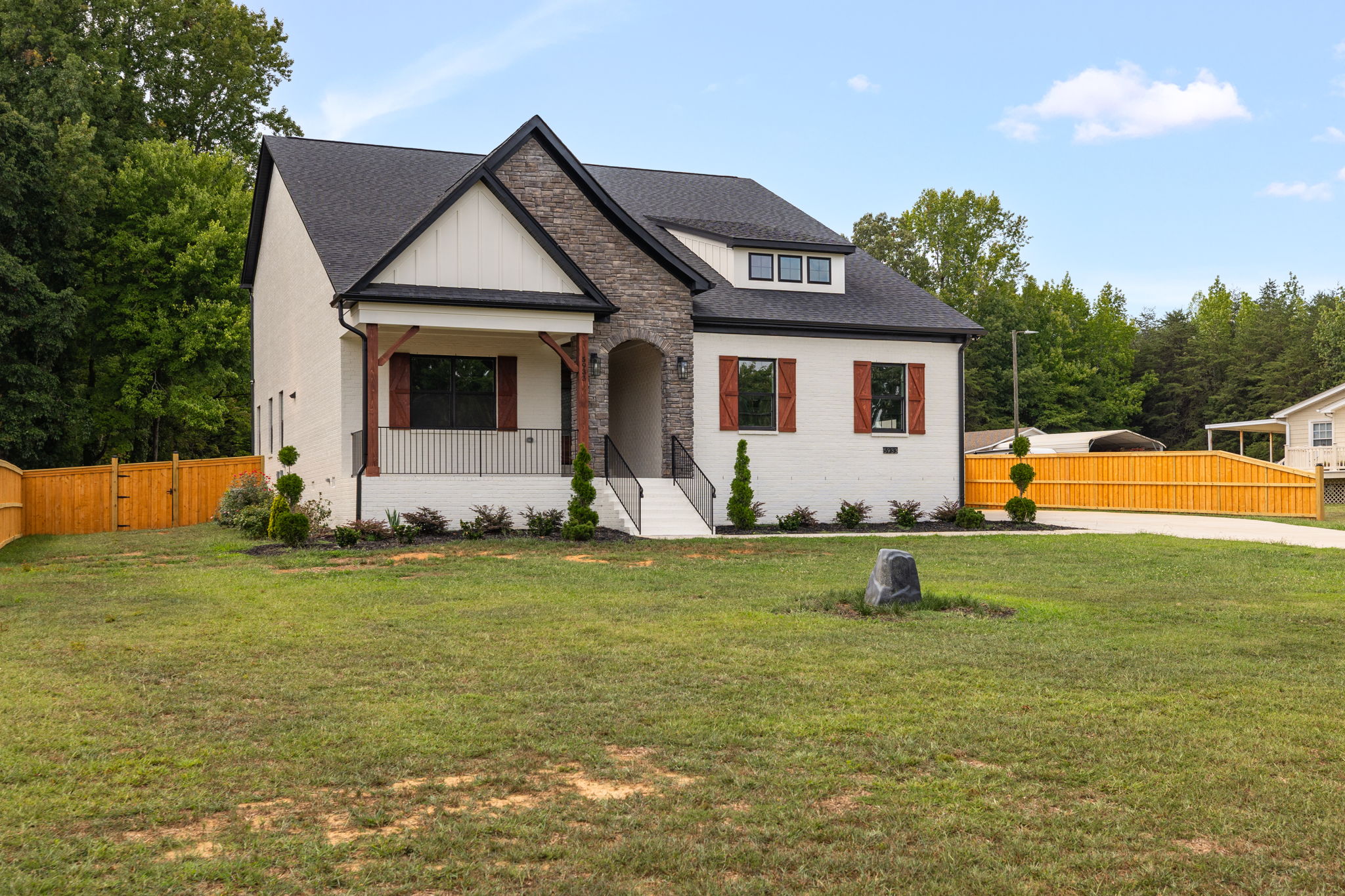 5399_Exterior-5
