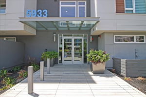  Photo 0