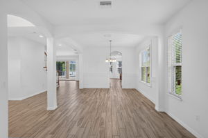 Dining Room 2 of 4