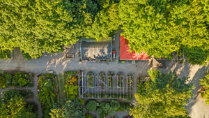  Photo 70