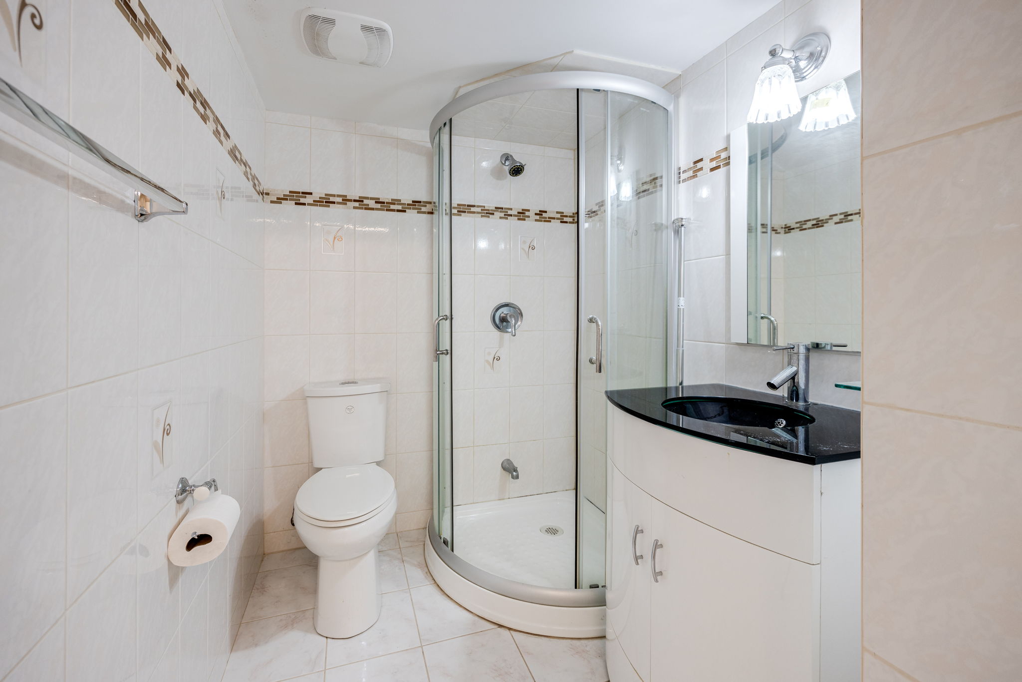 Newmarket property showcase — delivered property photograph 34