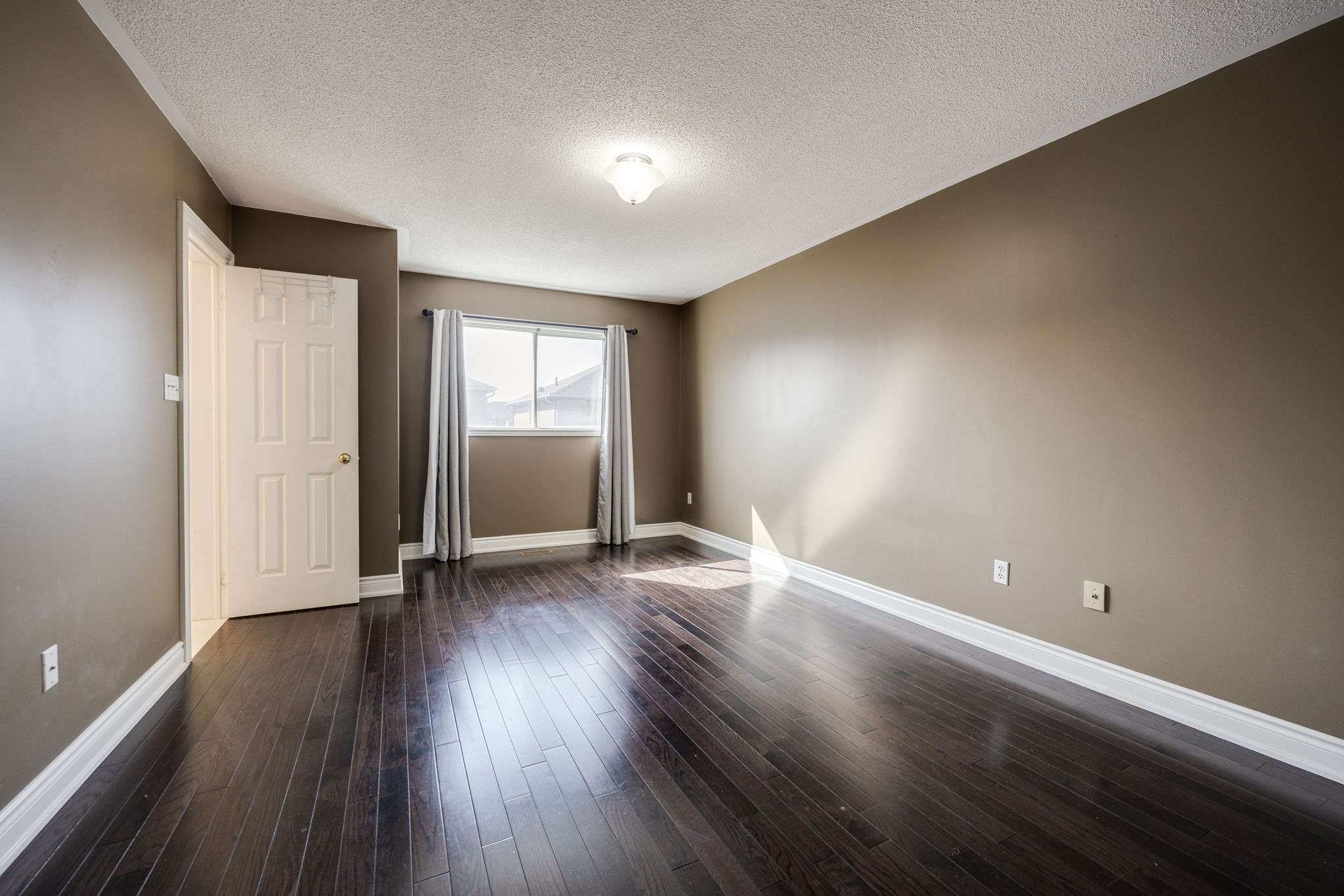Newmarket property showcase — delivered property photograph 24