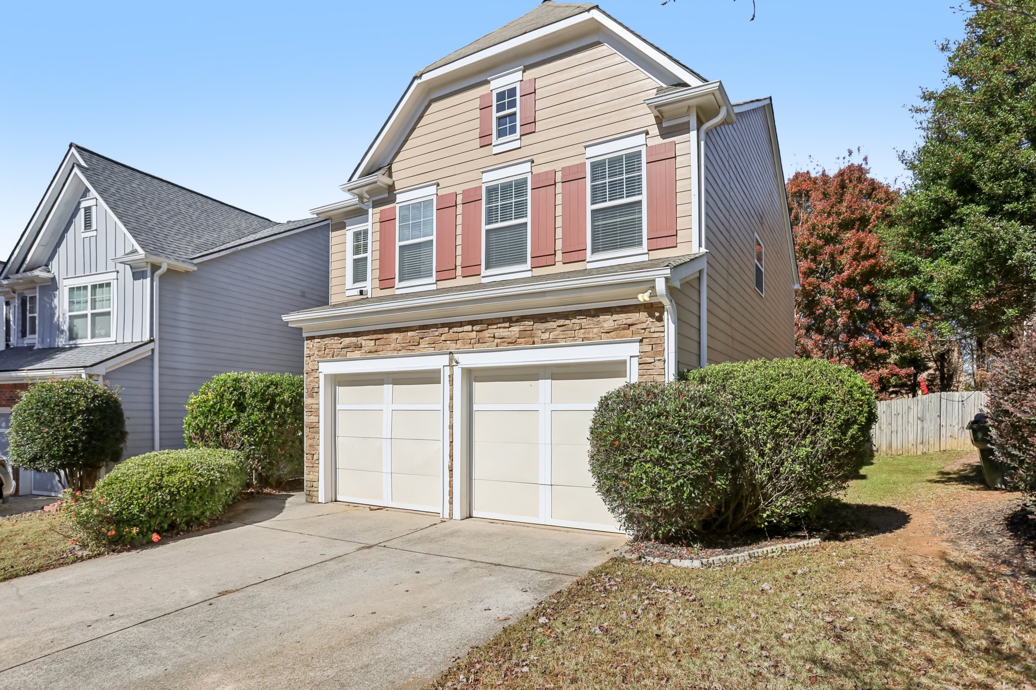 Bentley Way-S0411-003.jpg