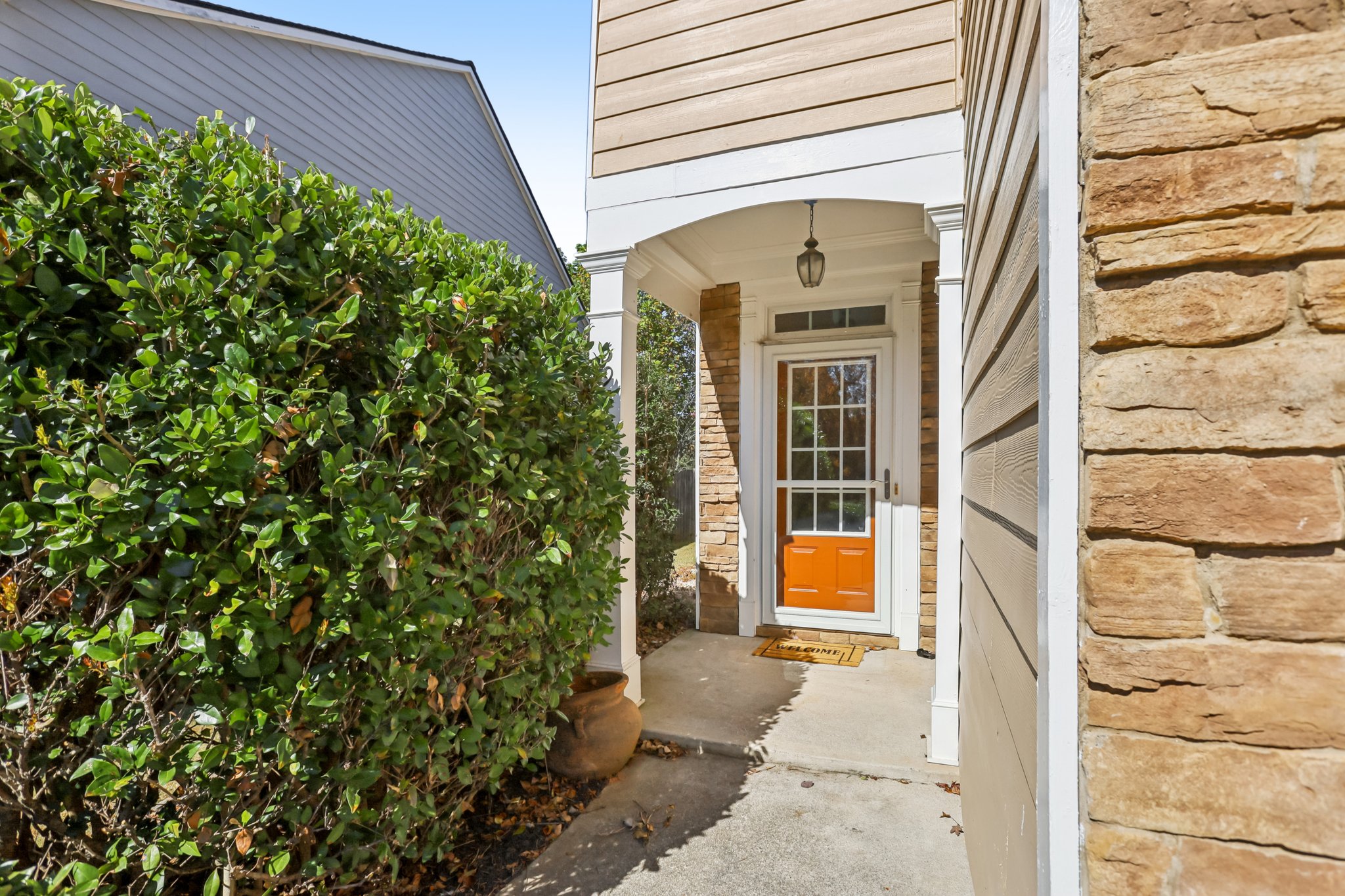 Bentley Way-S0411-004.jpg