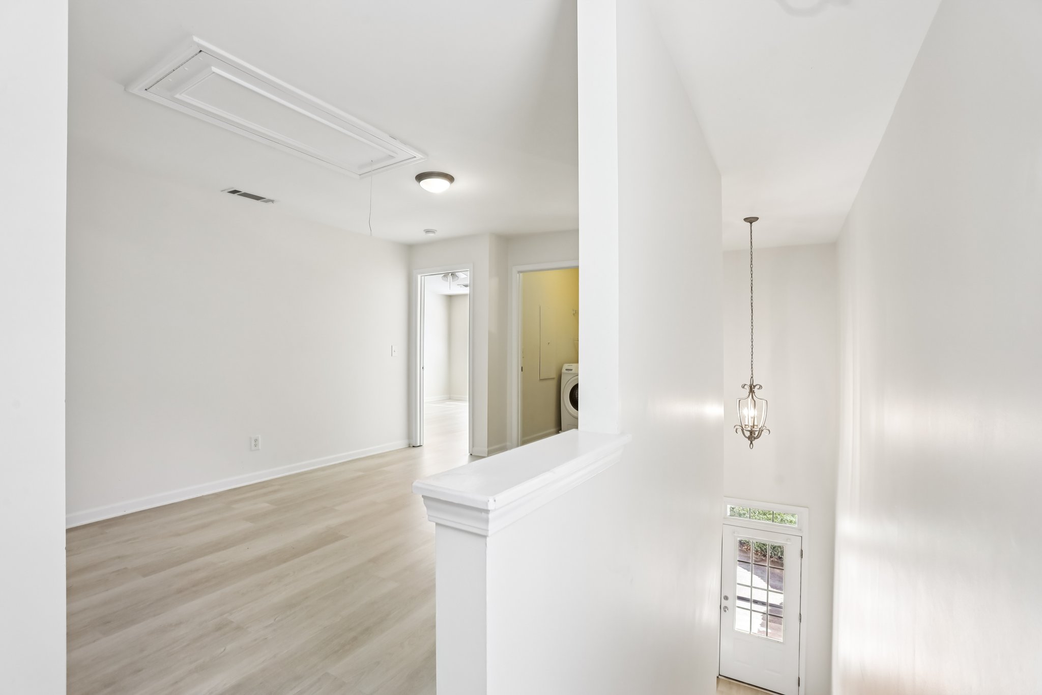 Bentley Way-S0411-016.jpg