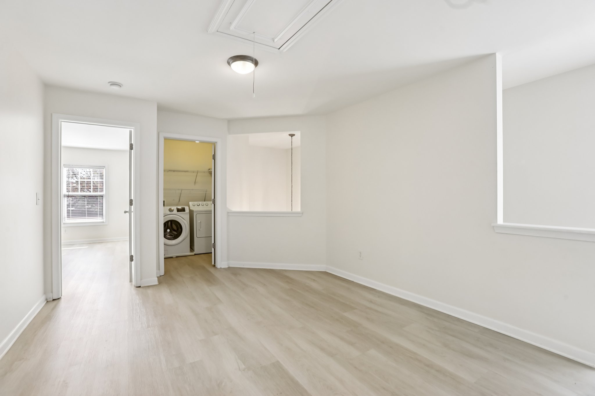 Bentley Way-S0411-017.jpg