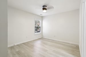 Bentley Way-S0411-020.jpg