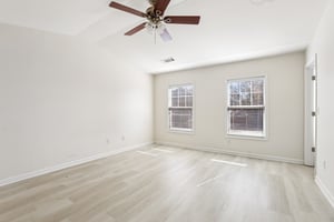 Bentley Way-S0411-027.jpg