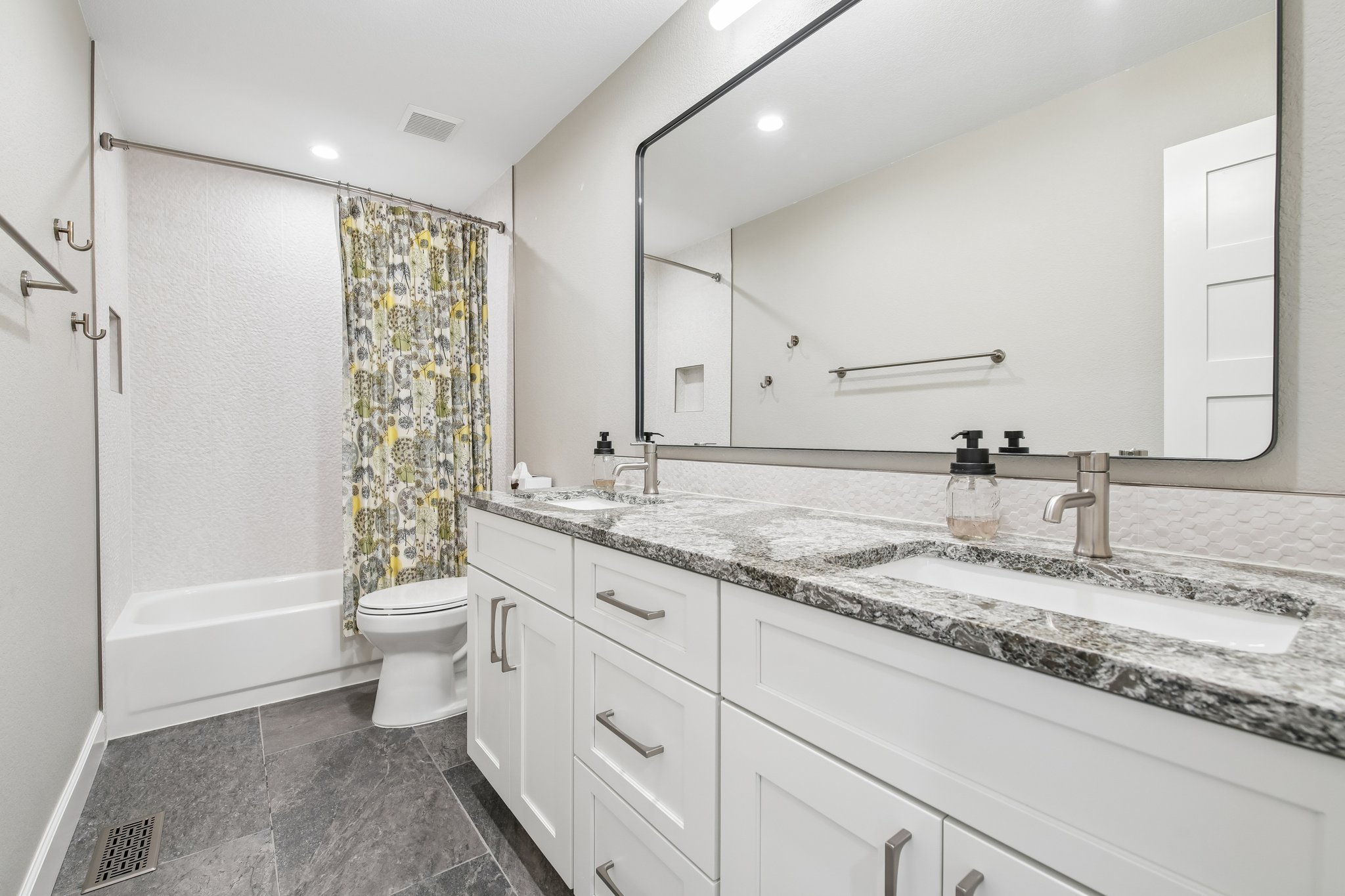 5940 S Cimarron Way-S2908-030.jpg