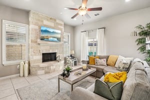 Whitby Rd 101-S1107-007.jpg