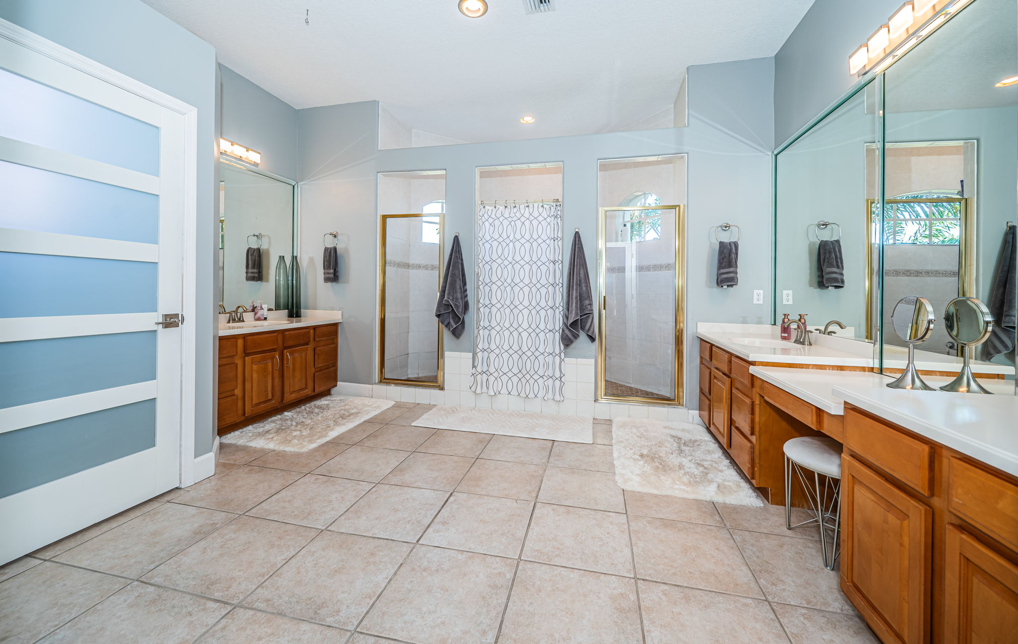 Master Bathroom1a