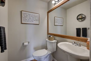  Photo 40