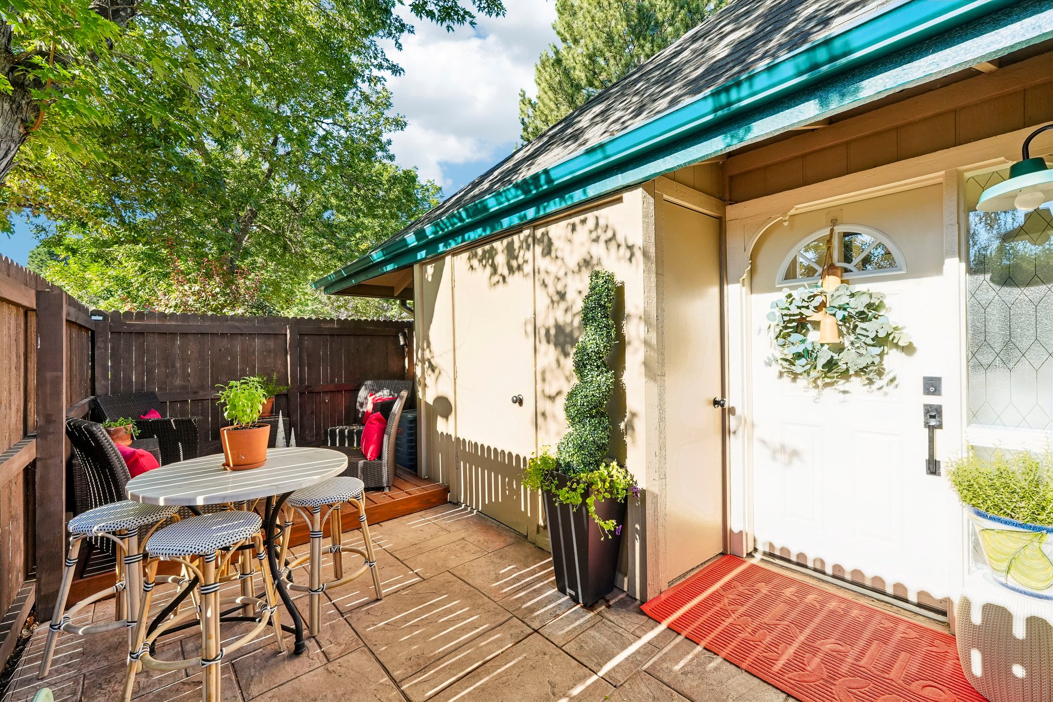 S Willow Way-S0909-003.jpg