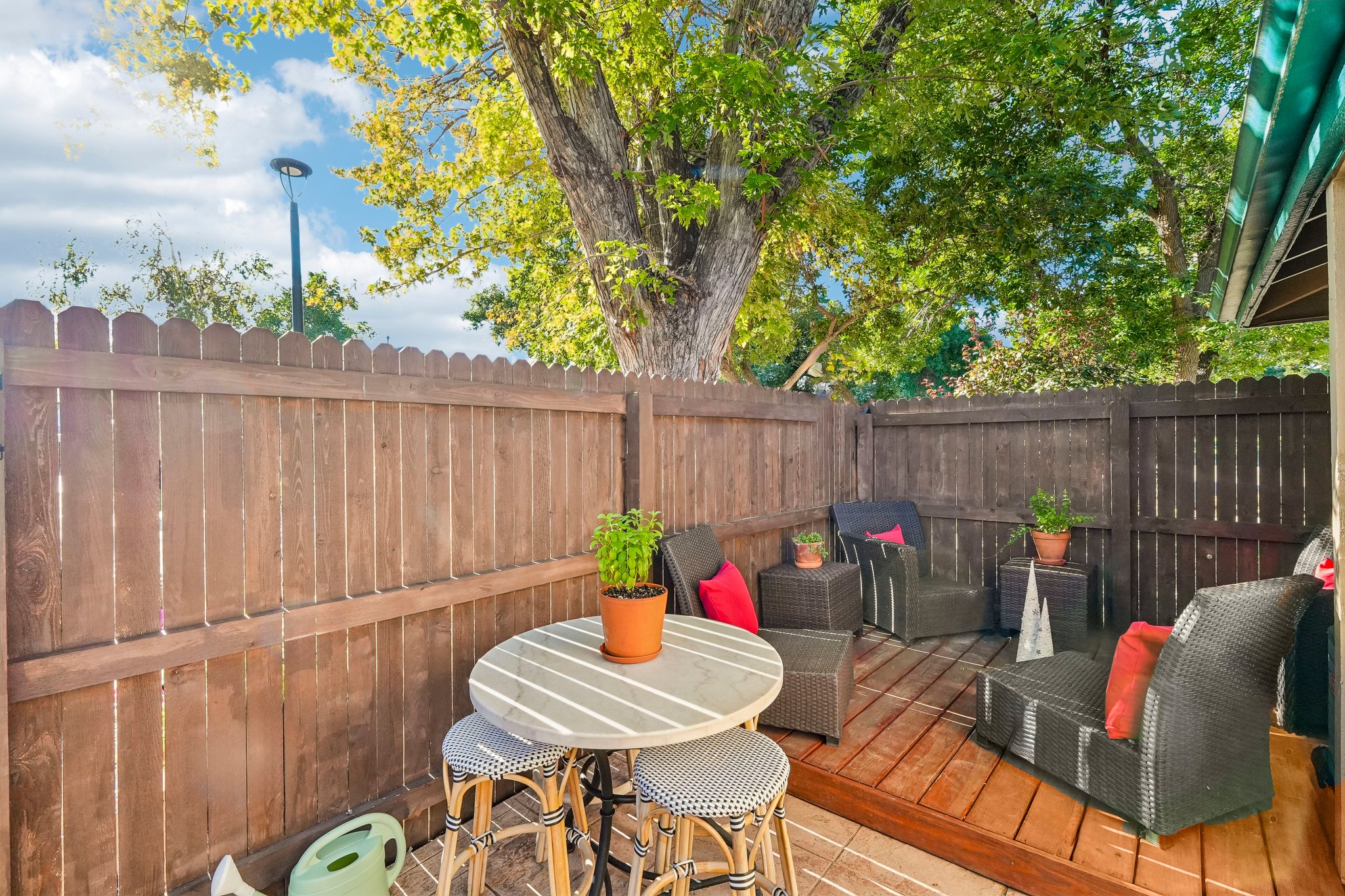 S Willow Way-S0909-006.jpg