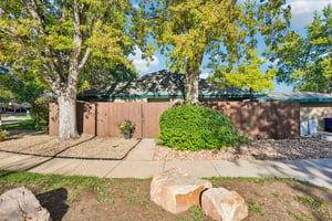 S Willow Way-S0909-001.jpg