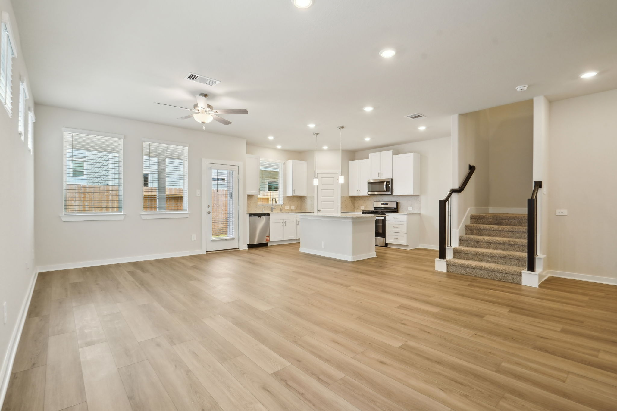 Houston - Kemah Crossing - 595 Avisa Dr, Kemah, TX 77565 - 006