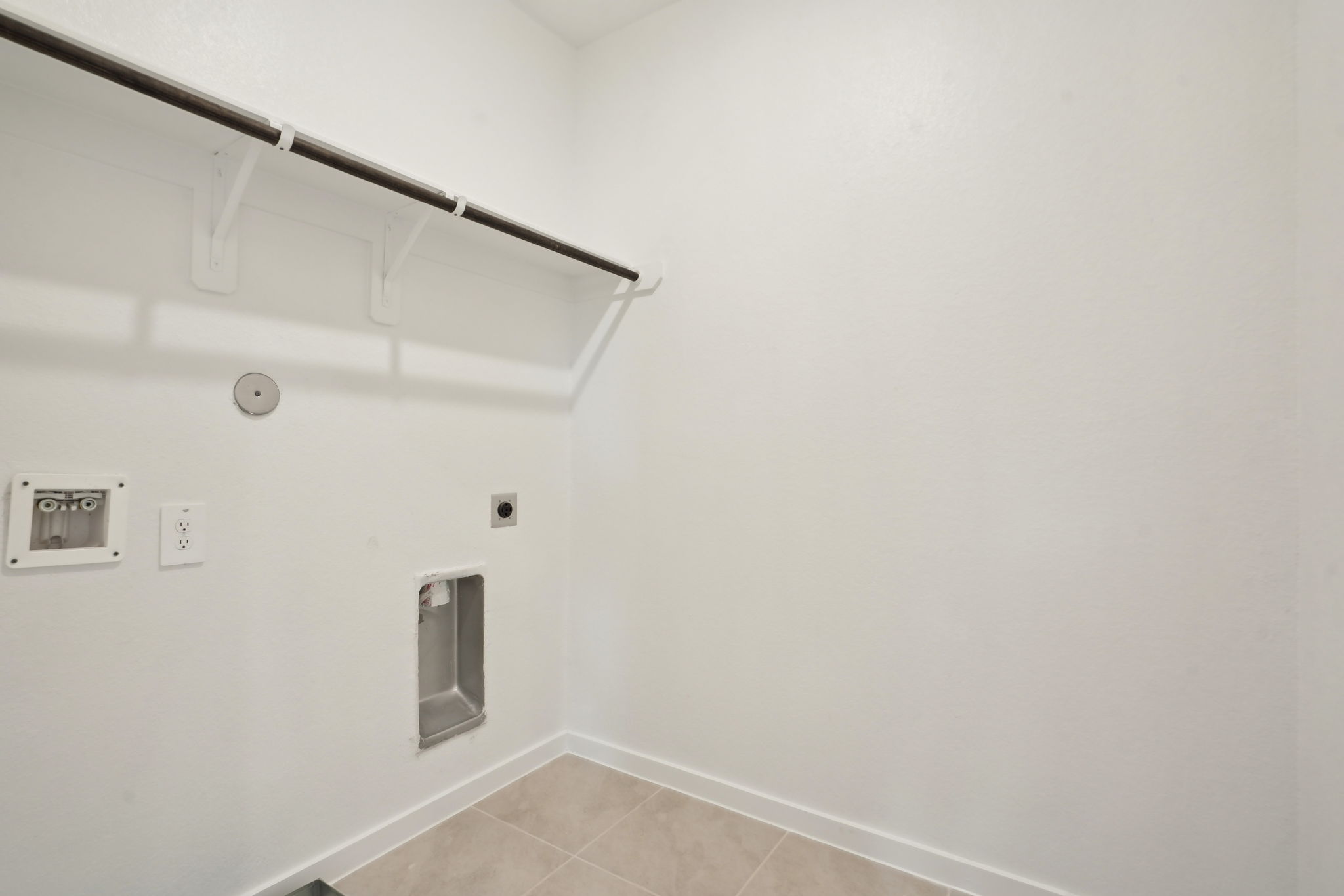 Houston - Kemah Crossing - 595 Avisa Dr, Kemah, TX 77565 - 020
