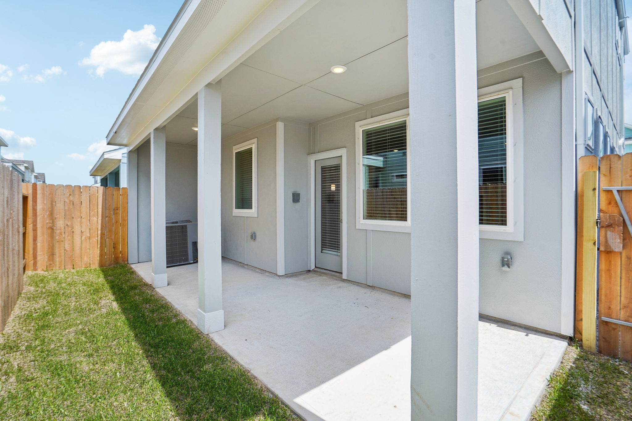 Houston - Kemah Crossing - 595 Avisa Dr, Kemah, TX 77565 - 031