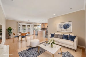 DSC00943_V1 virtually staged.jpeg