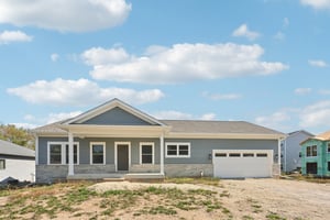 Mildred Dr-S0110-001.jpg