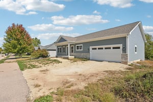 Mildred Dr-S0110-004.jpg