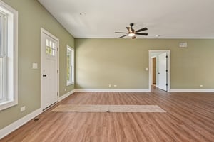 Mildred Dr-S0110-007.jpg