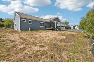 Mildred Dr-S0110-050.jpg