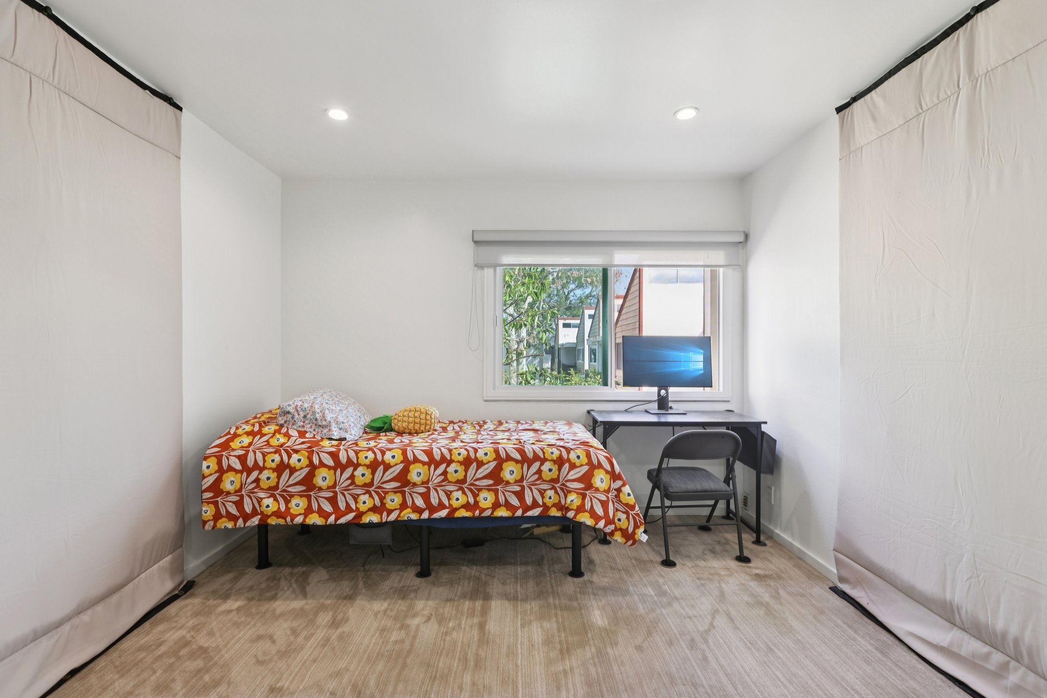 Canterbury Dr-S0702-021.jpg