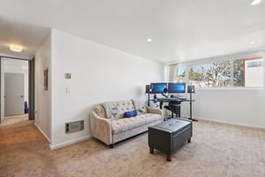 Canterbury Dr-S0702-006.jpg