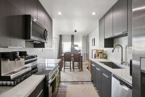 Canterbury Dr-S0702-011.jpg