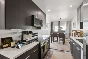 Canterbury Dr-S0702-013.jpg