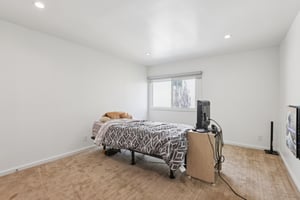 Canterbury Dr-S0702-014.jpg