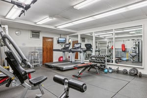 Canterbury Dr-0702-904.jpg