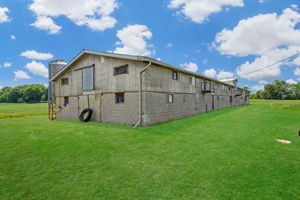  Photo 40