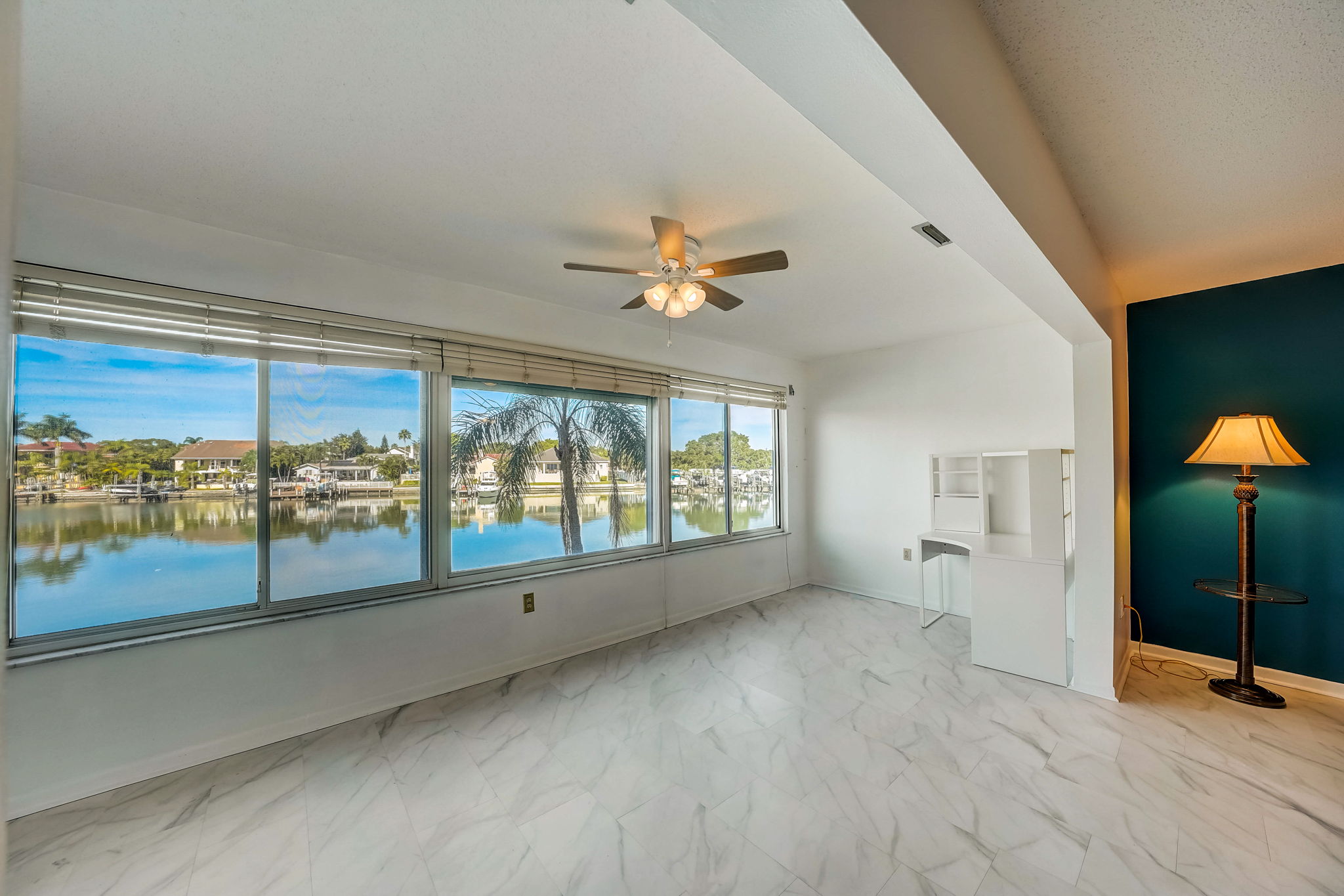 30th Ave S 211-008