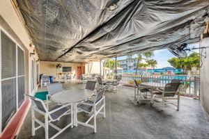 30th Ave S 211-045