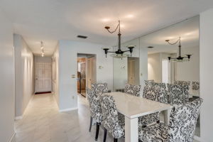 30th Ave S 211-027