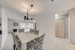 30th Ave S 211-025