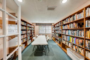 30th Ave S 211-039