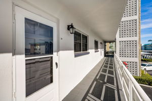 30th Ave S 211-001