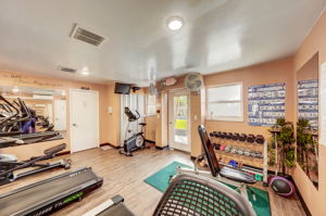 30th Ave S 211-044