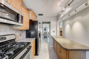 30th Ave S 211-017