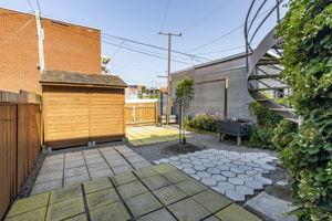 Photo 23