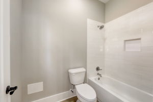 Wellington Ave-019