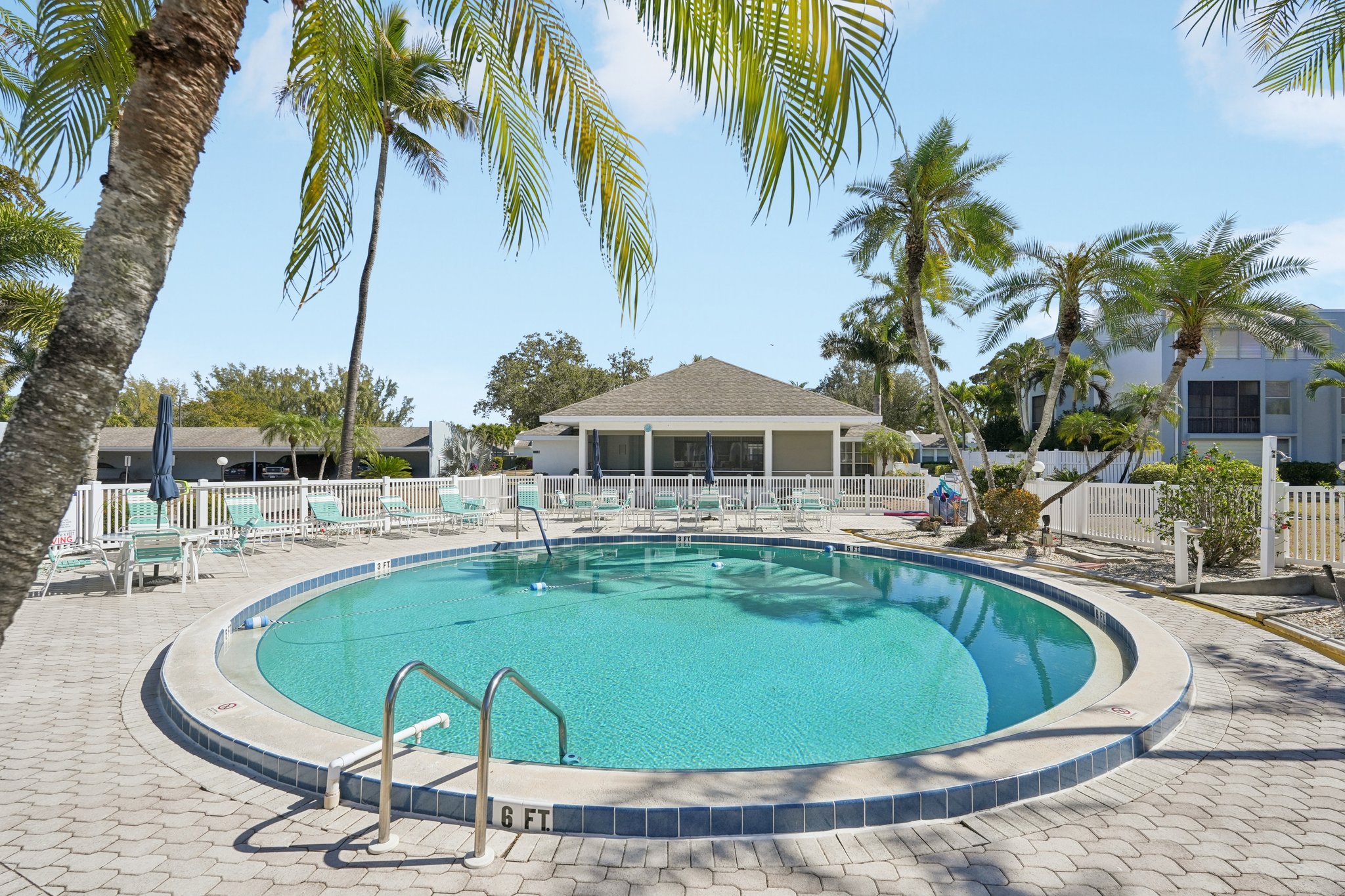 Winkler Rd 305-0402-907.jpg