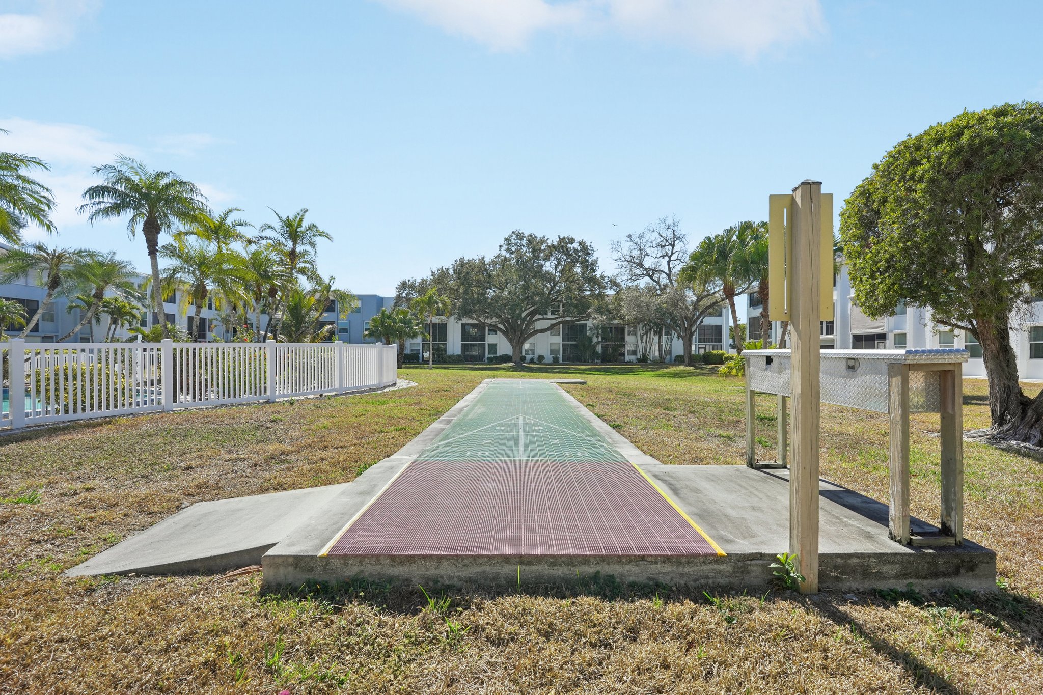 Winkler Rd 305-0402-908.jpg